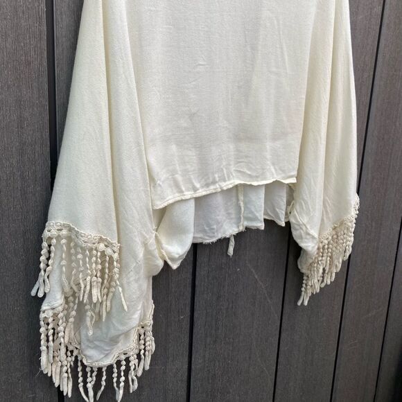 Kaitlyn Top - Picture 3 of 9